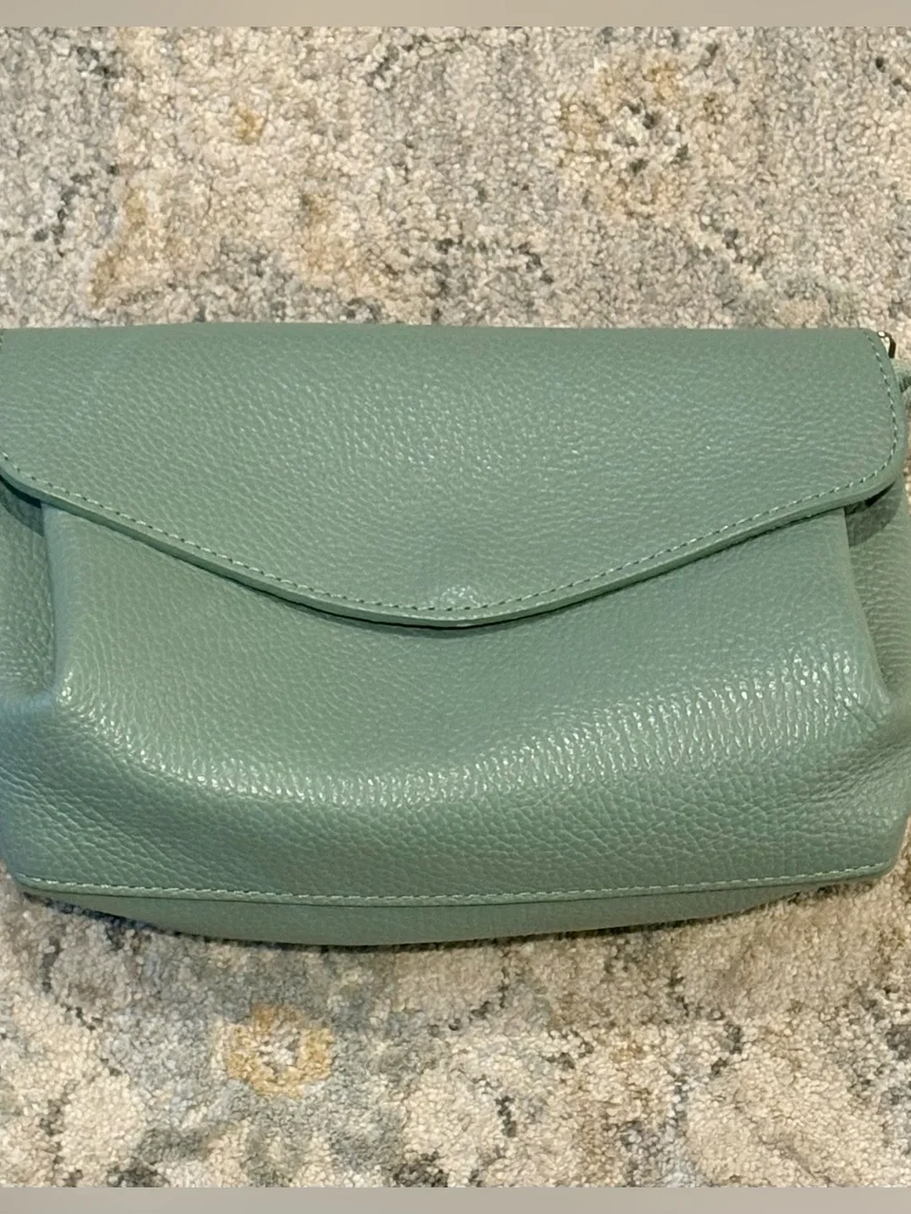 Italian leather clutch (pristine condition)